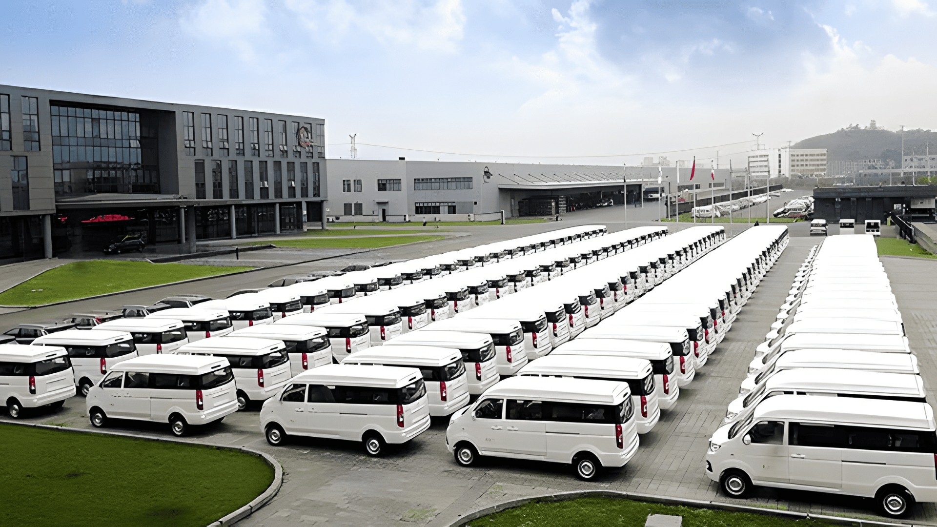 华晨鑫源 · X30L EV