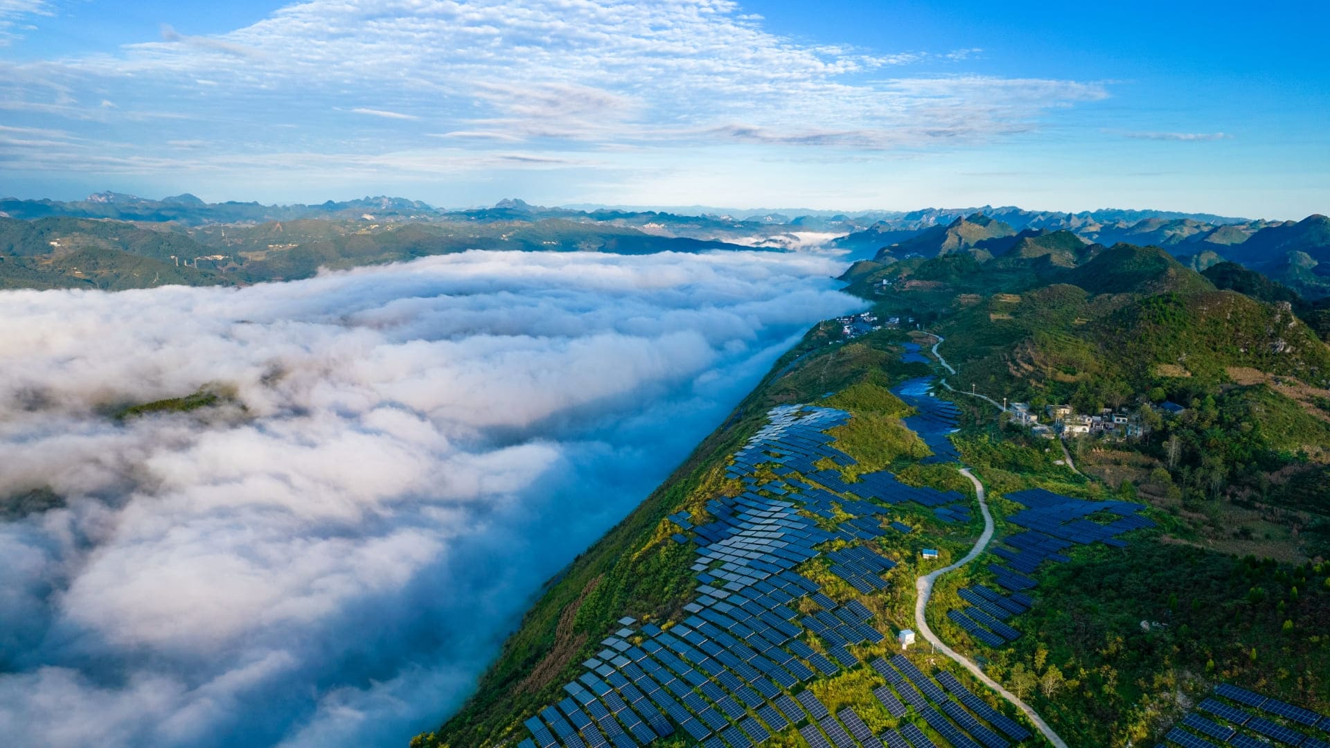贵州六枝特区老虎大坪100MW农光互补电站项目