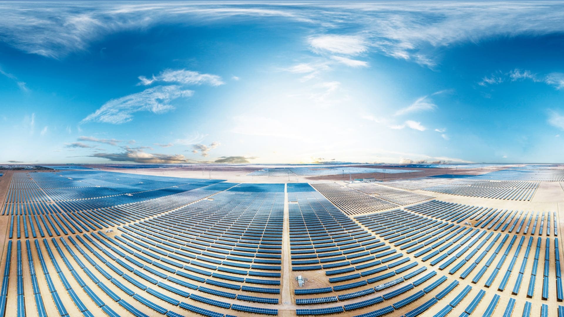 青海格尔木500MW领跑者光伏电站